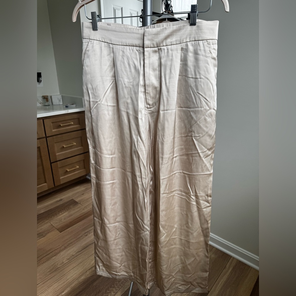 Abercrombie & Fitch High Rise Tailored Straight Satin Pant